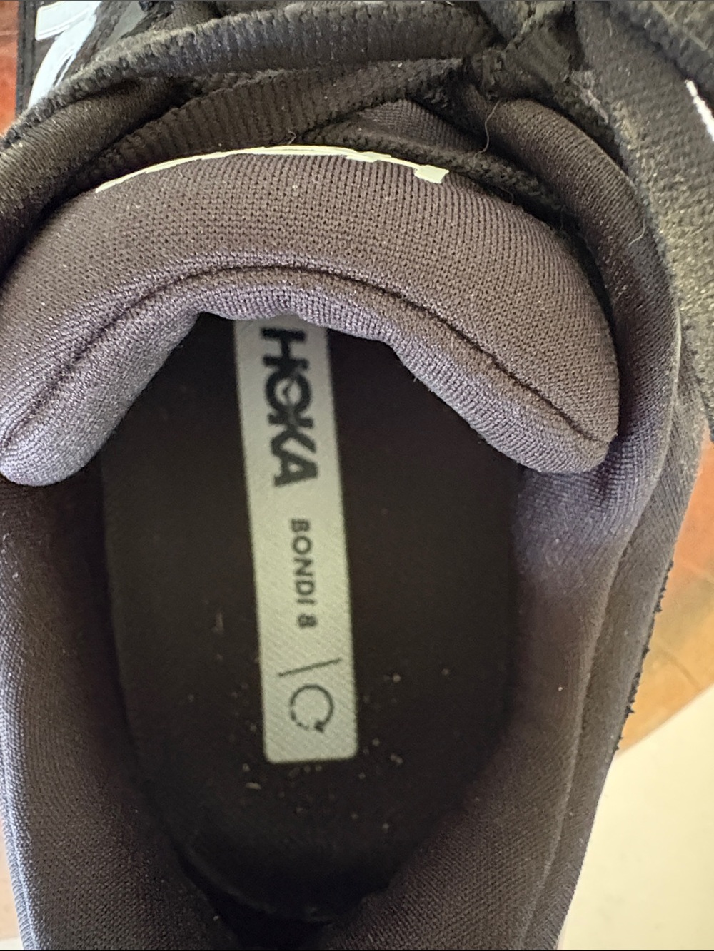 Hoka Black and White Bondi 8 sneakers EUC - Picture 9 of 9